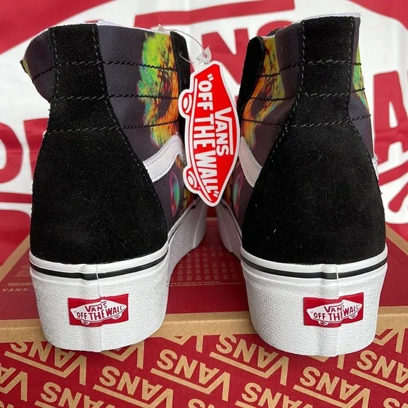 Vans Sk8-Hi Tapered
Paradoxical Black/Multi
VNOA5JMKBML
Men’s Platforms - Picture 14 of 16